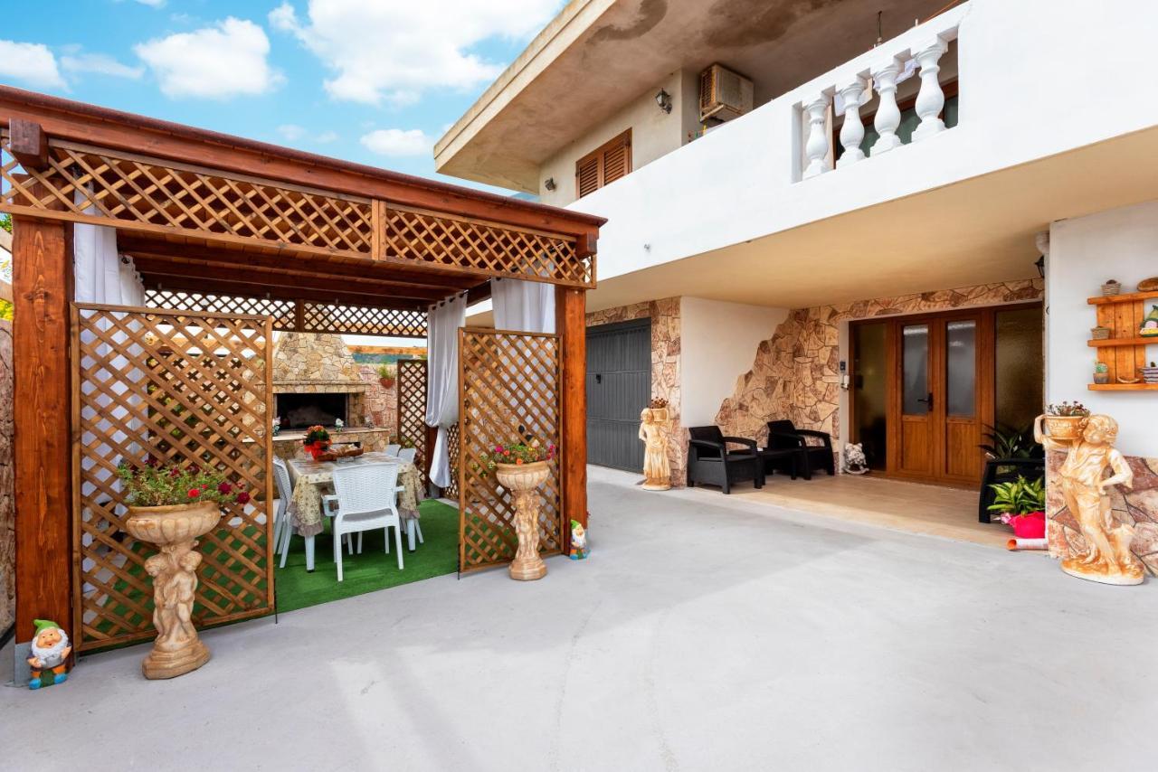 Da Mario & Marianna Apartment Campanedda Luaran gambar