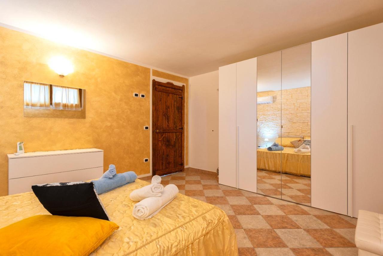 Da Mario & Marianna Apartment Campanedda Luaran gambar