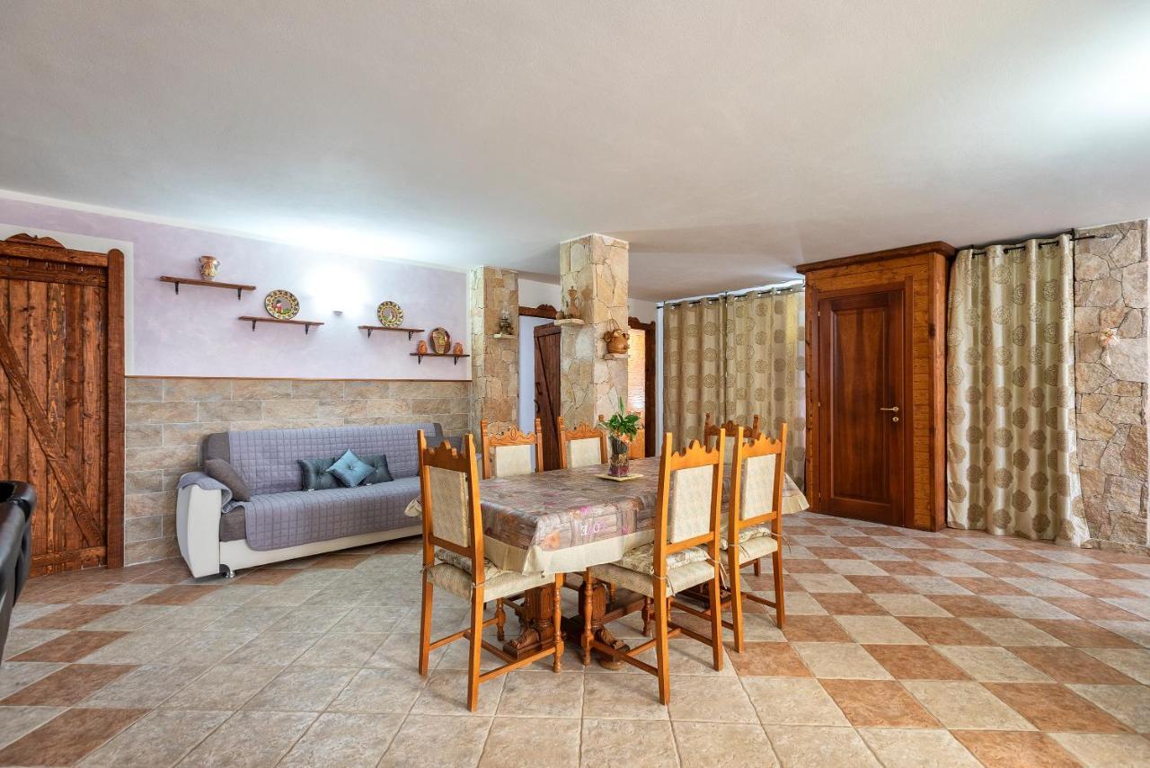 Da Mario & Marianna Apartment Campanedda Luaran gambar