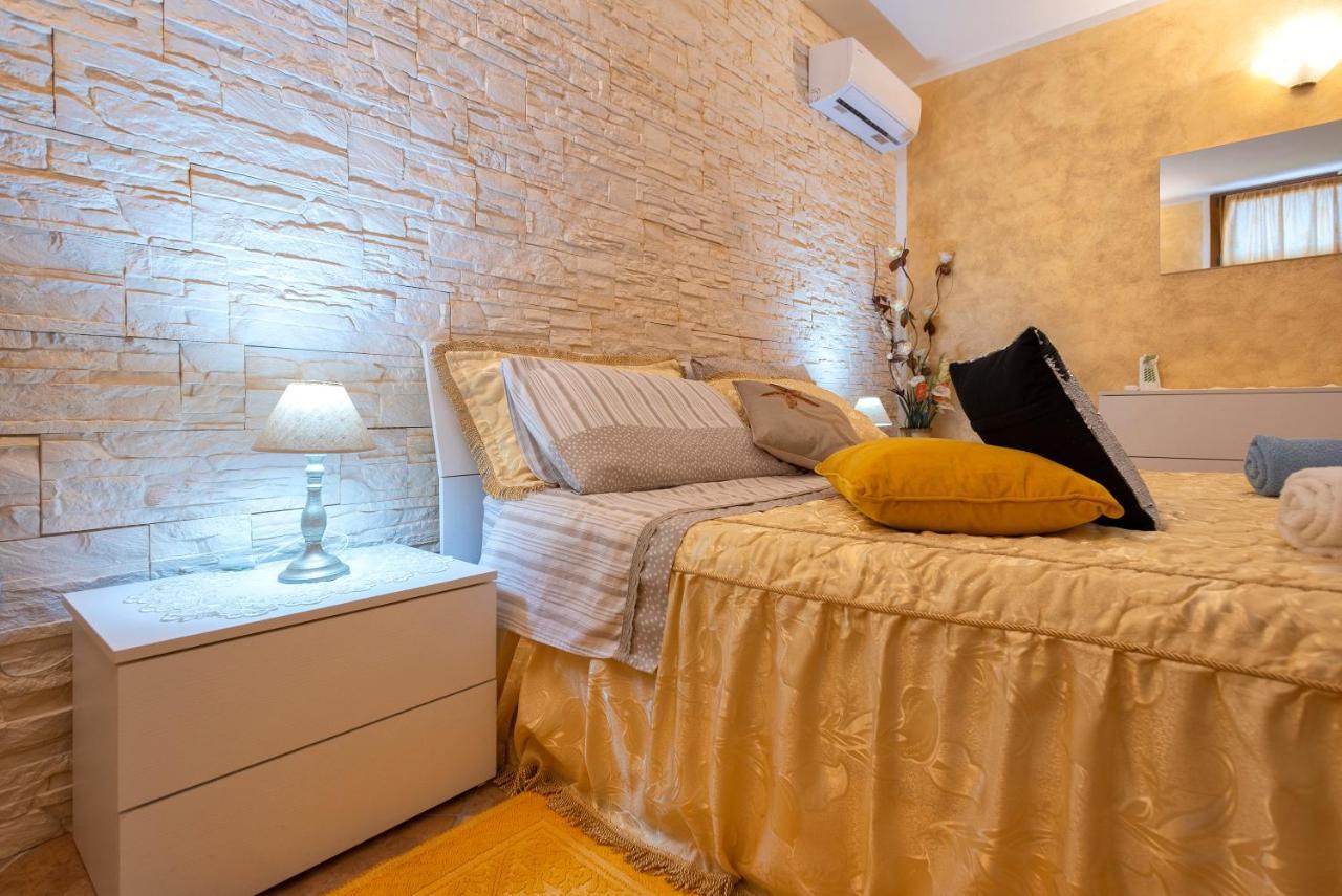 Da Mario & Marianna Apartment Campanedda Luaran gambar